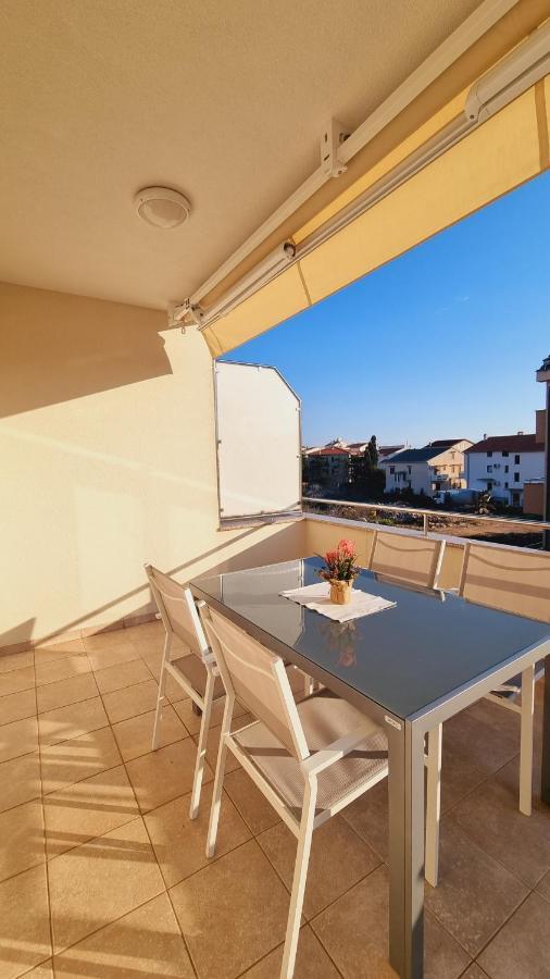 Apartmani Palma Novalja Exterior photo