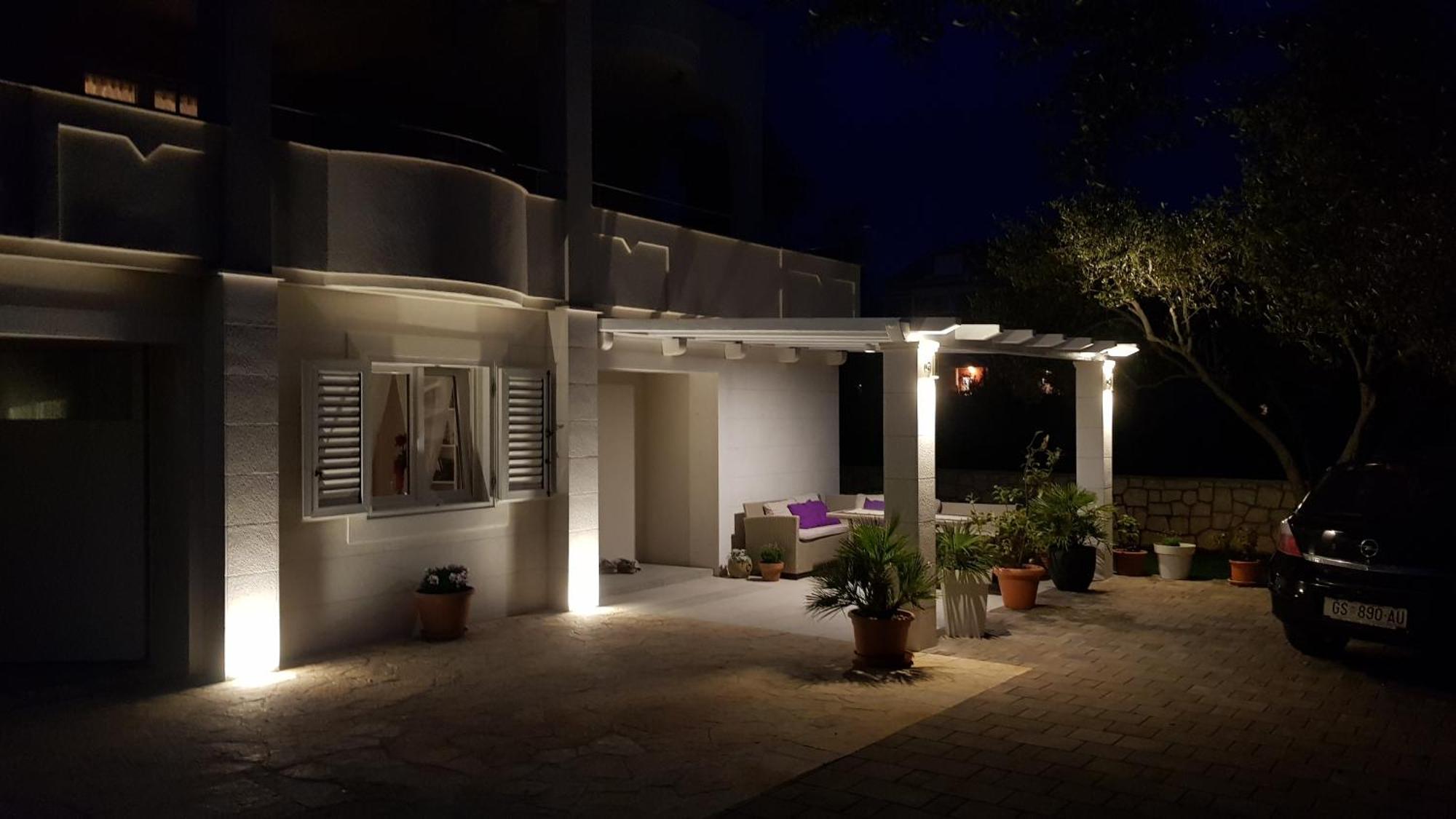 Apartmani Palma Novalja Exterior photo
